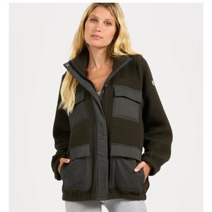Vuori Utility Sherpa- Oregano